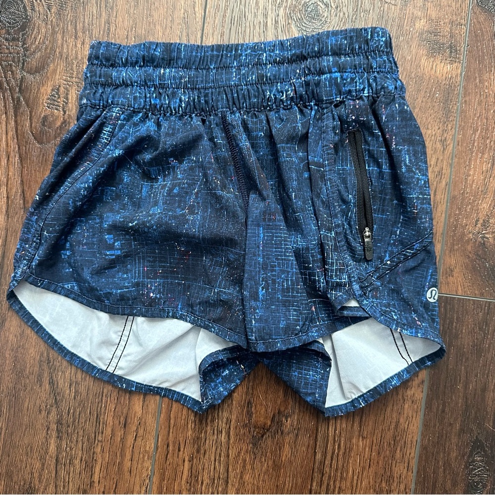 Lululemon Tracker Shorts Size 4
